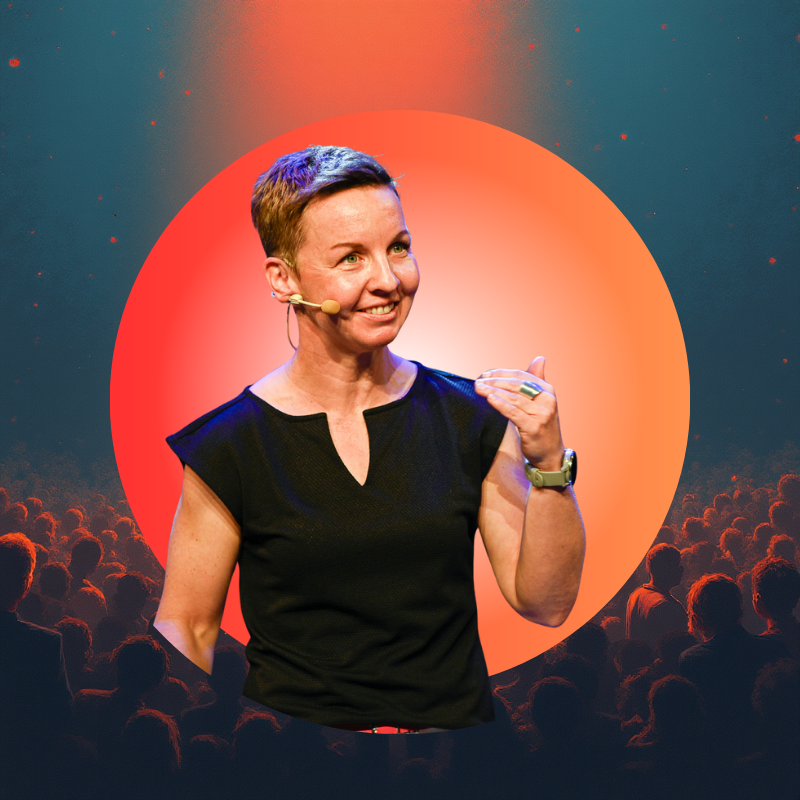 Dorka Nagy-Józsa on stage with audience